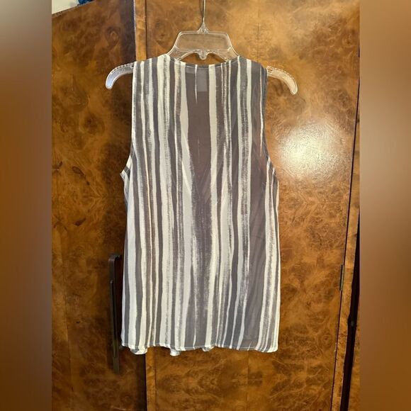 Forever 21 striped casual blouse - Picture 2 of 7